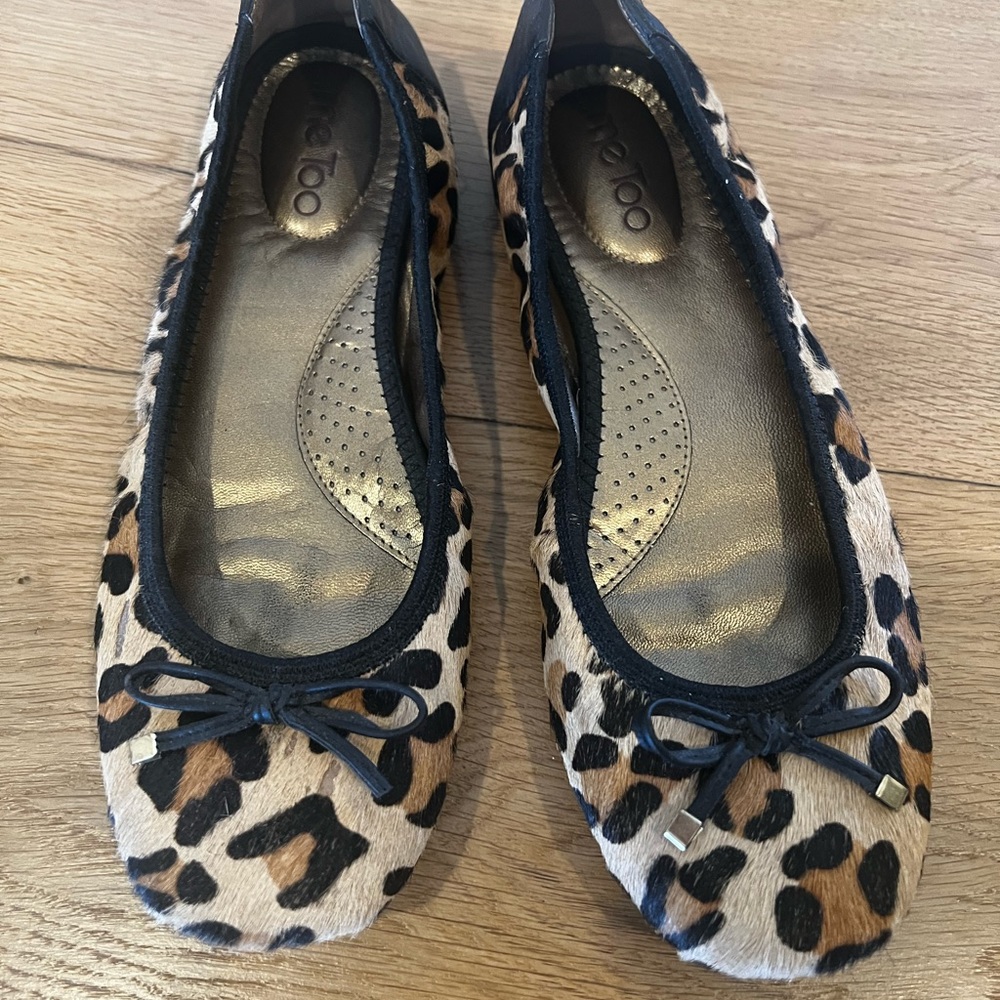 Me too ballet flats in chetah print. Style Halle9. Leather. Barely worn.